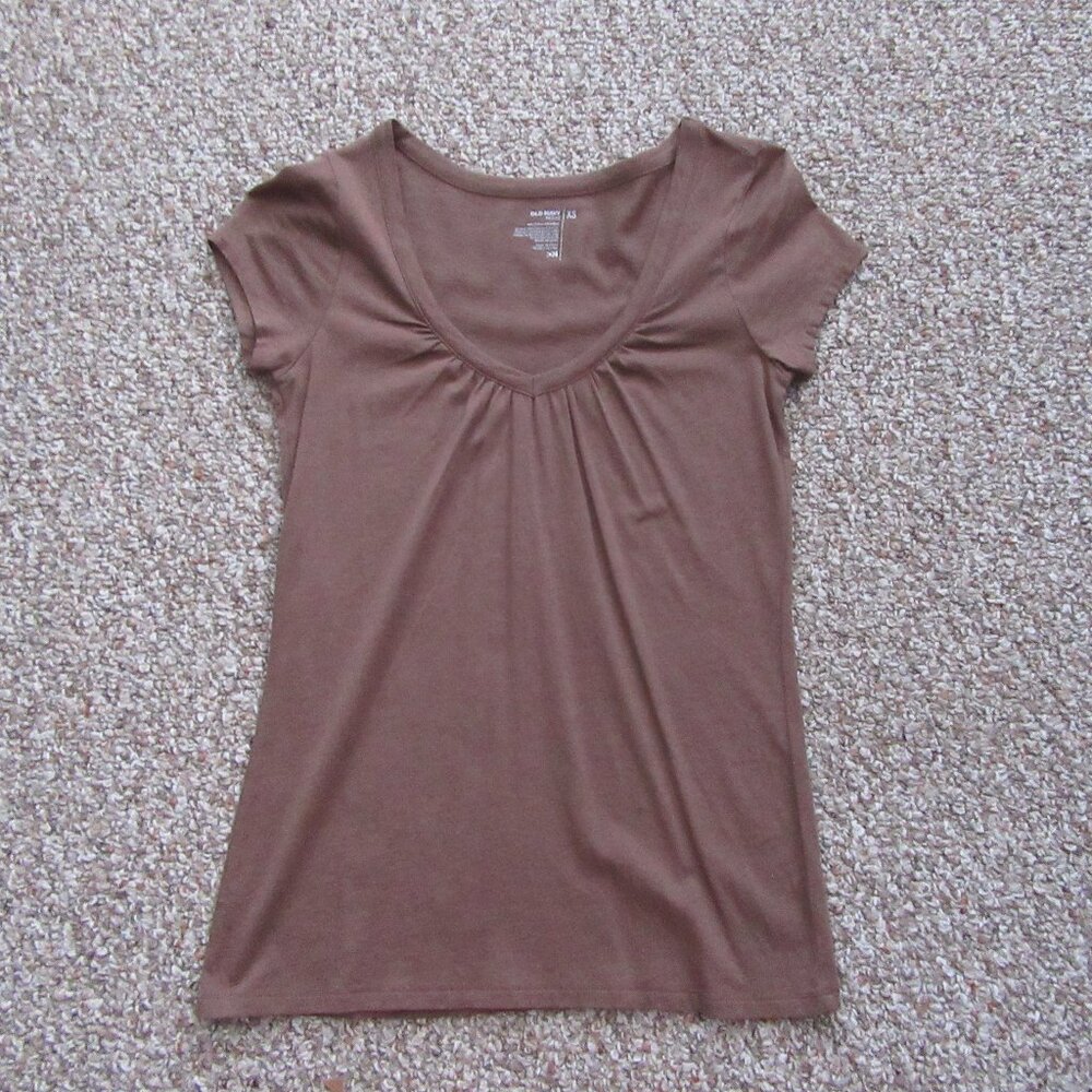 Women's Old Navy Brown V-Neck T-Shirt Size XS